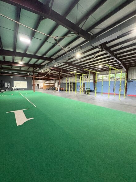 More Photos Of 3646 California Rd, Orchard Park Industrial For Lease