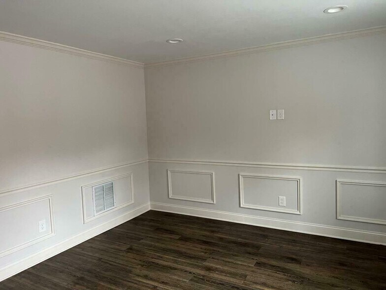 More Photos Of 3751 Martin Luther King Jr Dr SW, Atlanta Apartments For Sale