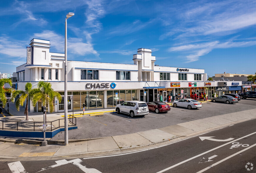 Primary Photo Of 10681 Gulf Blvd, Treasure Island Storefront Retail Office For Lease