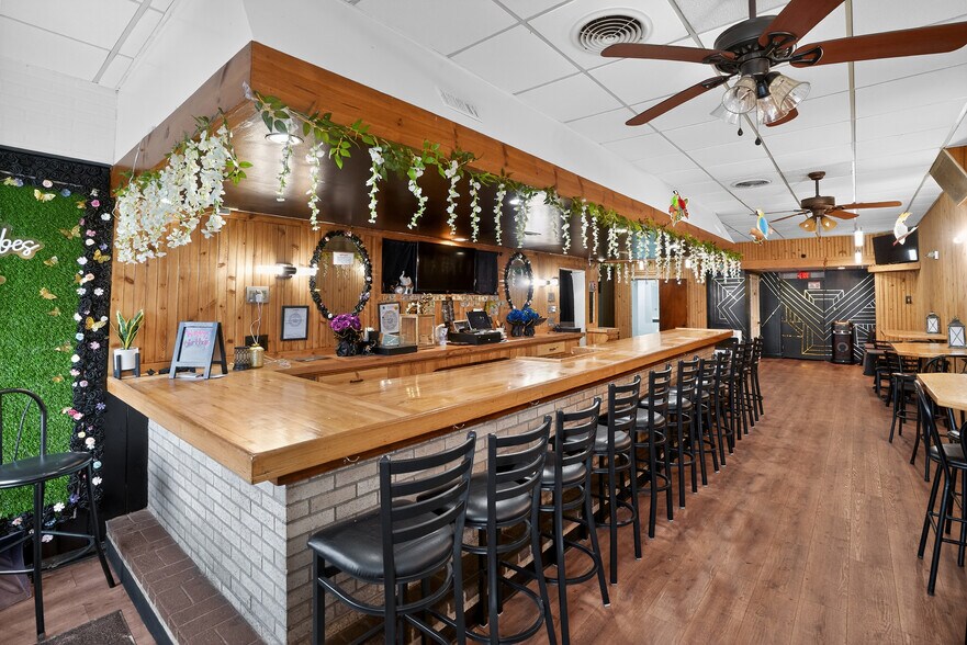 More Photos Of 427 S Pearl St, Albany Storefront Retail Residential For Sale
