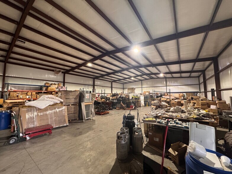 More Photos Of 9701 E Highway 67, Alvarado Service For Sale