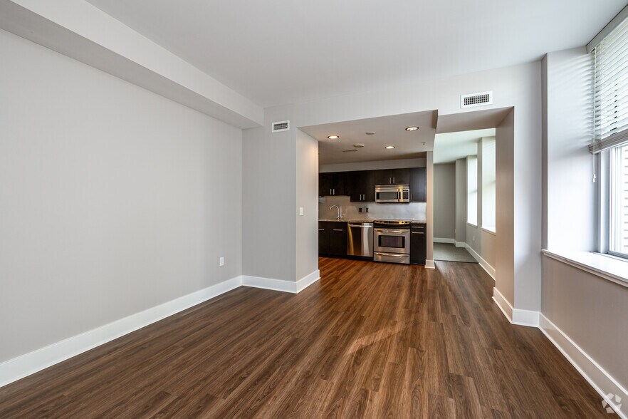 More Photos Of 909 Walnut St, Kansas City Apartments For Lease