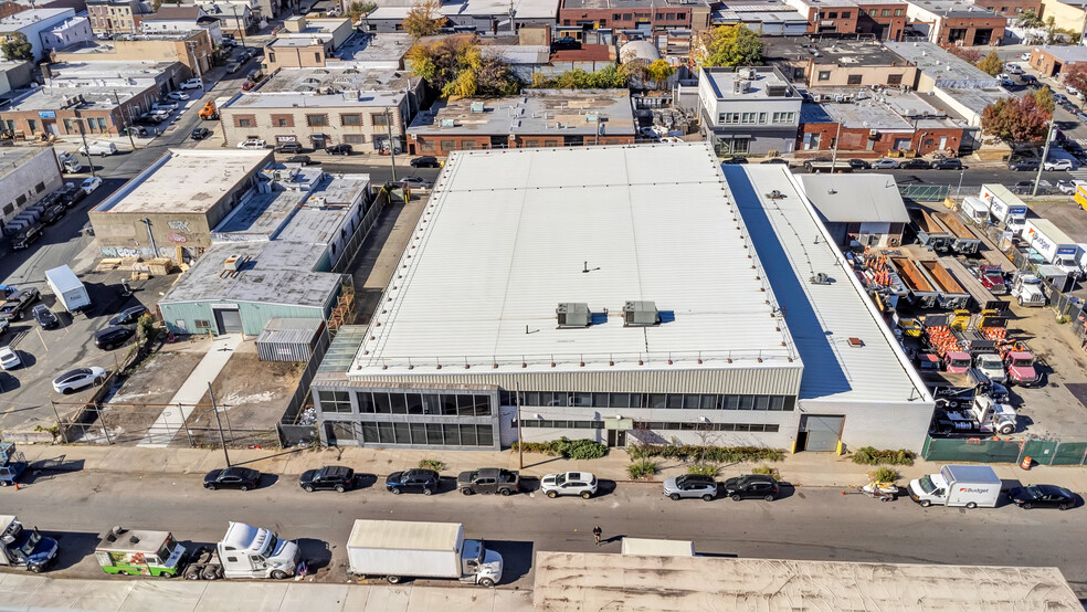 Primary Photo Of 1530 131st St, College Point Warehouse For Lease