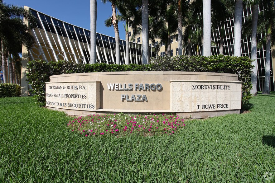 More Photos Of 975 S Federal Hwy, Boca Raton Office For Lease