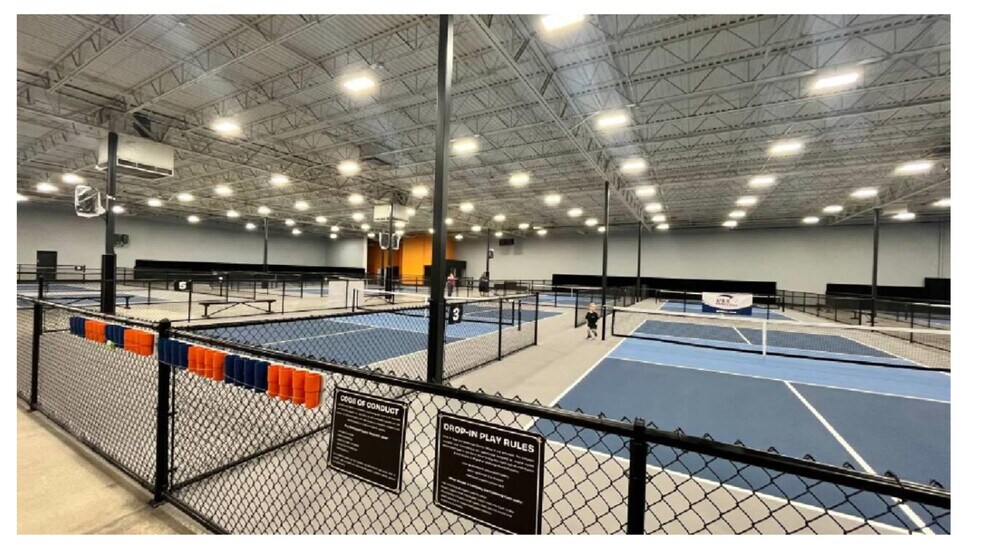 More Photos Of 900 North Ave, Plainfield Warehouse For Lease