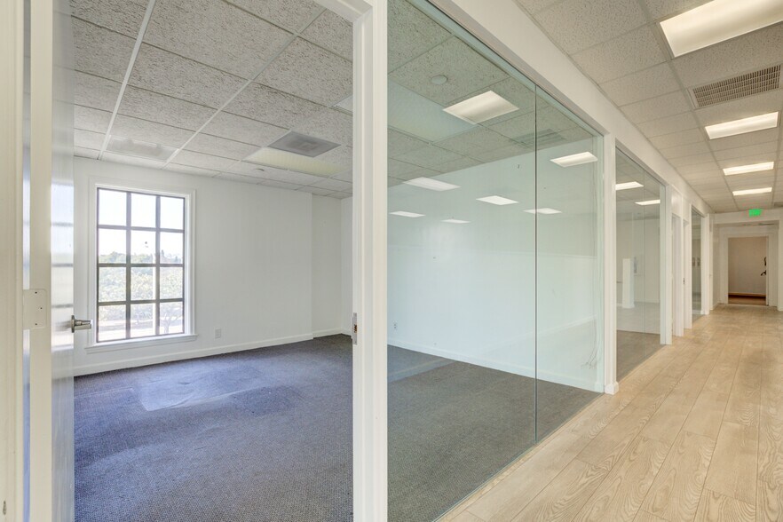 More Photos Of 3440 W Carson St, Torrance Loft Creative Space For Sale