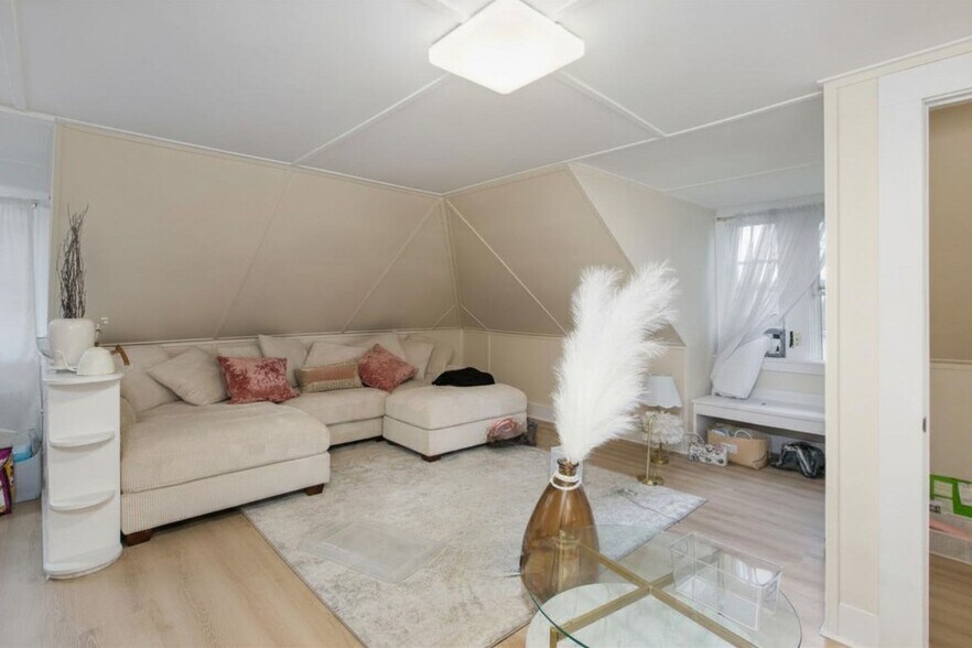 More Photos Of 23 Poplar St, Danvers Multifamily For Sale