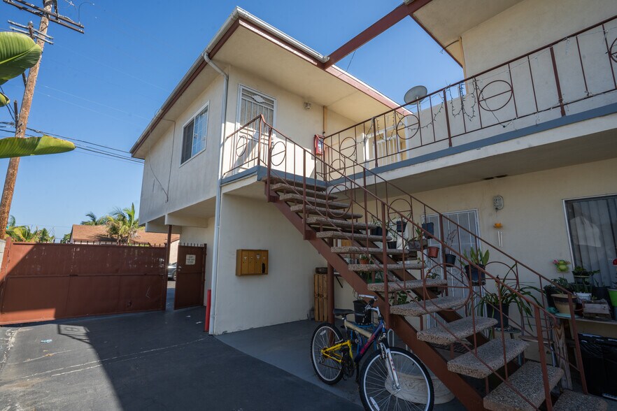 More Photos Of 16701 S Berendo Ave, Gardena Apartments For Sale