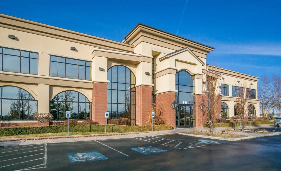More Photos Of 851 E Hickory Ave, Meridian Office For Sale