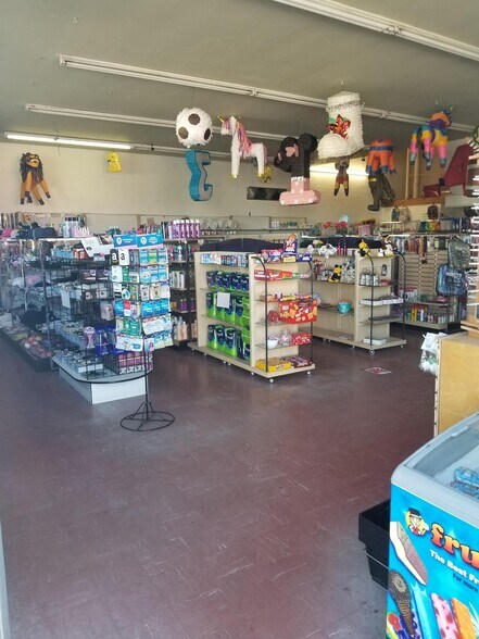 More Photos Of 1273-1275 Los Angeles Ave, Ventura Freestanding For Sale