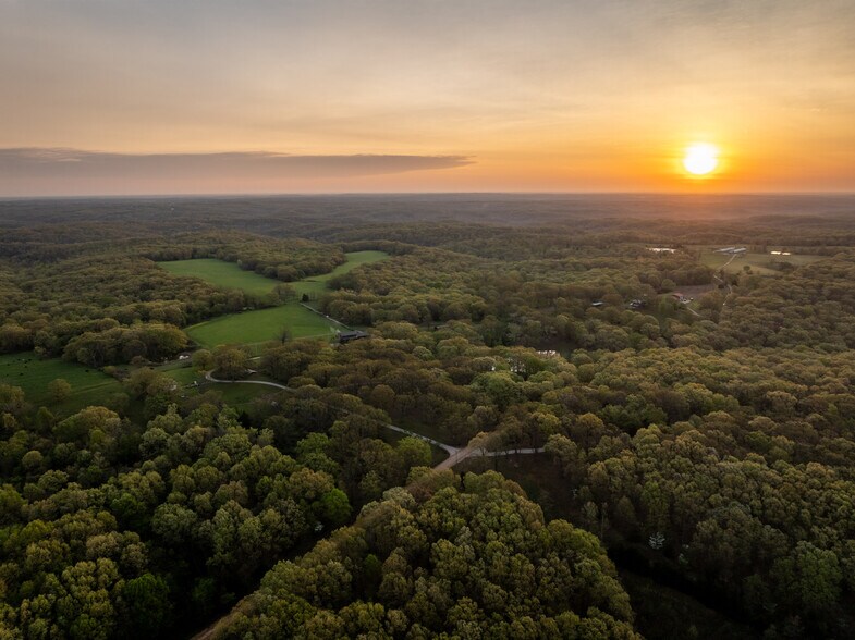 More Photos Of 129 Vaughan Rd, Eldon Lodge Meeting Hall For Sale