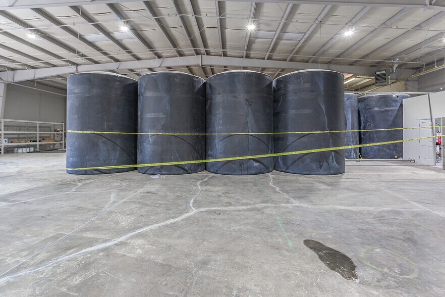 More Photos Of 506 Bear Creek Rd, Dalton Manufacturing For Sale