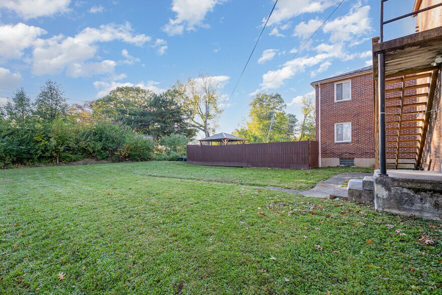 More Photos Of 940 Old Orchard Ave, Dayton Apartments For Sale