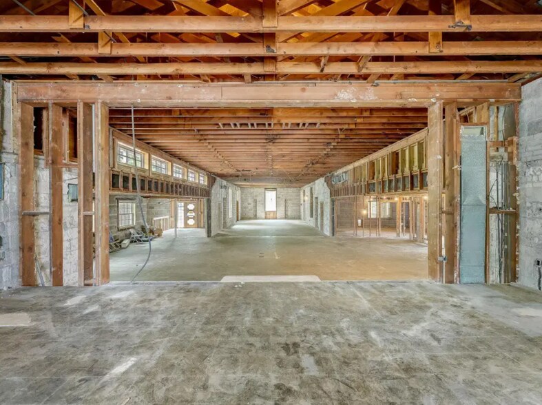 More Photos Of 1671 Summit Ave, Saint Paul Religious Facility For Sale