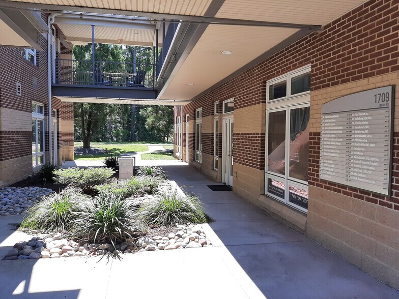 More Photos Of 1709 Legion Rd, Chapel Hill Coworking Space