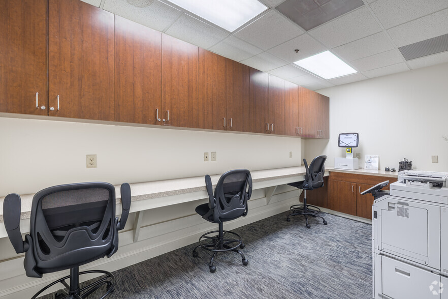 More Photos Of 1640 Powers Ferry Rd SE #11, Marietta Office For Lease