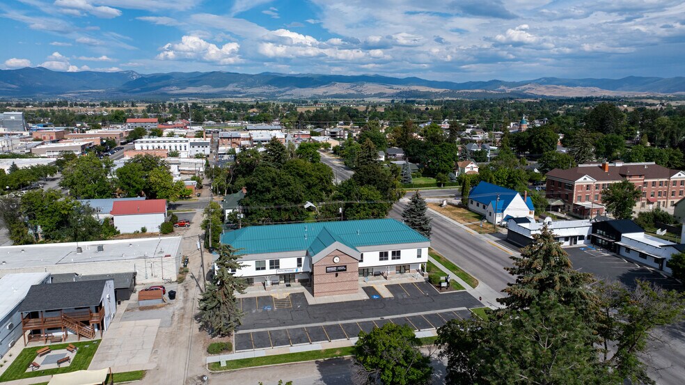 More Photos Of 120 S 5th St, Hamilton Office For Sale