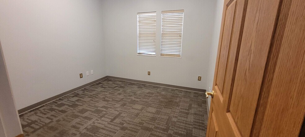 More Photos Of 101 Commerce Park Dr, Westerville Medical For Lease