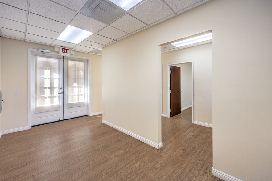 More Photos Of 3263 E Warm Springs Rd, Las Vegas Office Residential For Sale