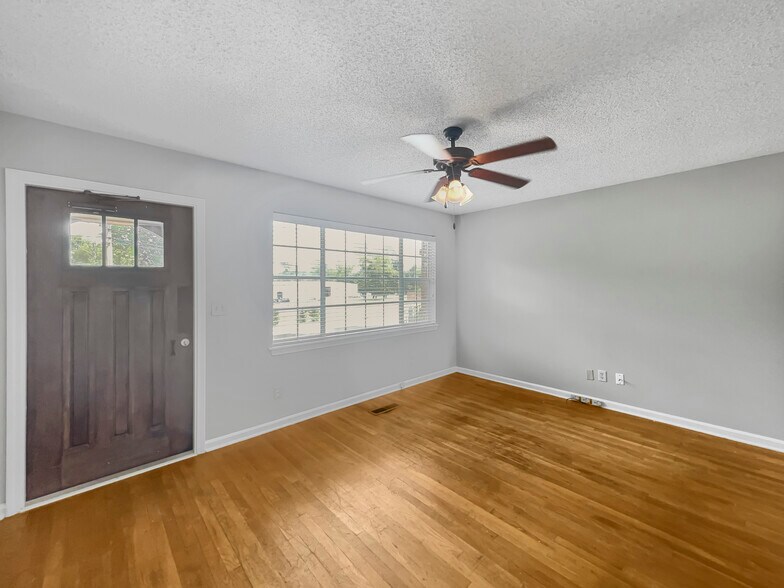 More Photos Of 3801 Millcreek Ln, Tuscaloosa Office For Lease