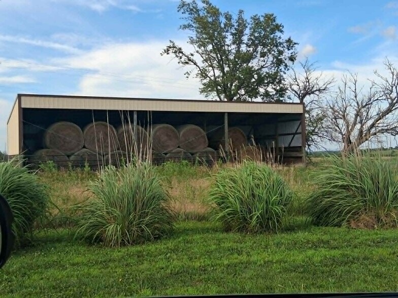 More Photos Of 6841 E US Highway 56, Overbrook Land For Sale