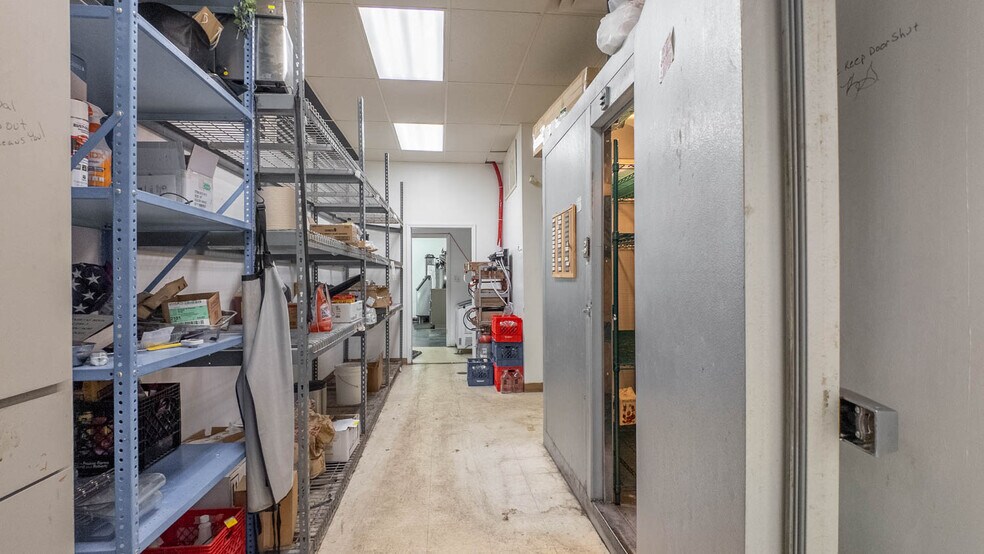 More Photos Of 746 US-63 Hwy, Mammoth Spring General Retail For Sale