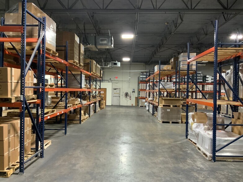 More Photos Of 2890 Market Loop, Southlake Light Manufacturing For Sale
