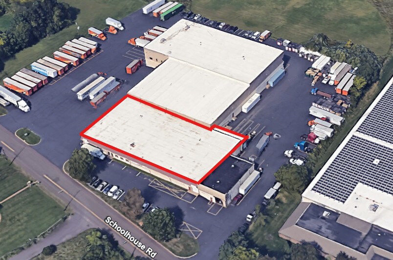 More Photos Of 425 School House Rd, Telford Warehouse For Lease