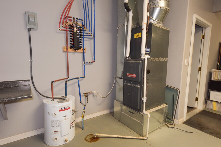 More Photos Of 36154 Enterprise, Trenton Light Manufacturing For Sale