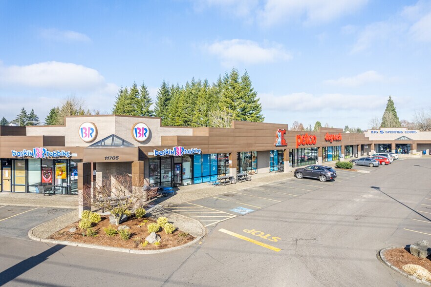 More Photos Of 11705 SW Pacific Hwy, Tigard Restaurant For Lease