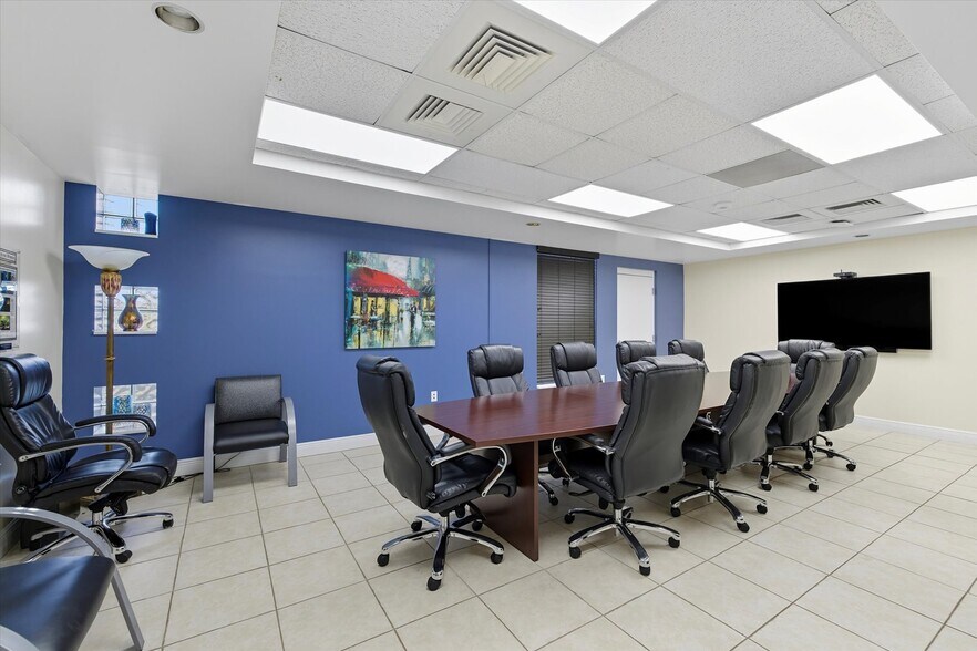 More Photos Of 1816 Old St Augustine Rd, Tallahassee Office For Sale