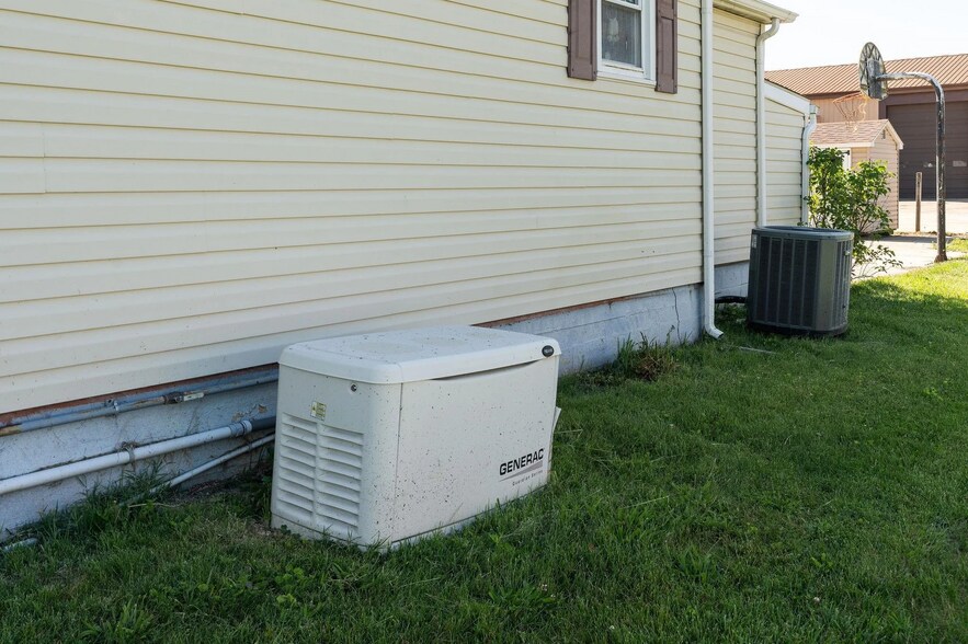 More Photos Of 3231 Stuarts Draft Hwy, Stuarts Draft Warehouse For Sale