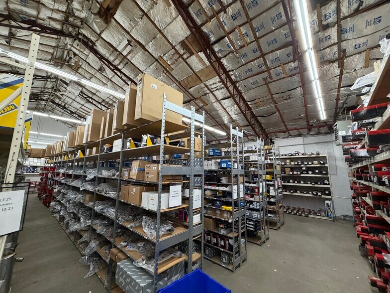 More Photos Of 42 Warehouse Rd, Hyannis Warehouse For Lease