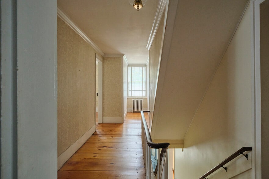 More Photos Of 267 Main St, Schoharie Hospitality For Sale