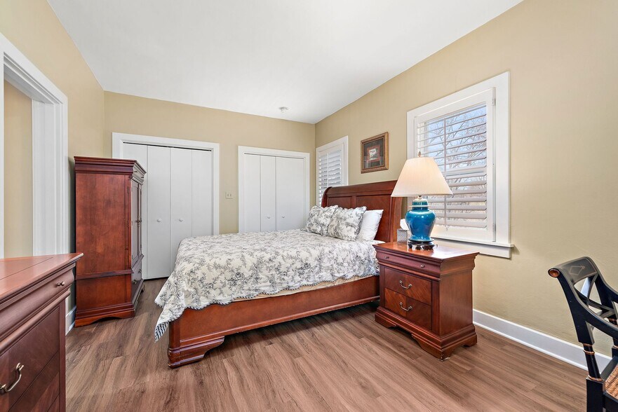 More Photos Of 1442 Coraopolis Heights Rd, Moon Township Hospitality For Sale