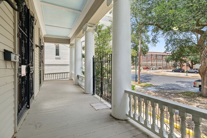 More Photos Of 2926 Canal St, New Orleans Office Residential For Sale