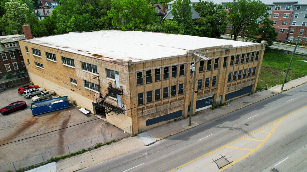 More Photos Of 3363 Reading Rd, Cincinnati Warehouse For Sale