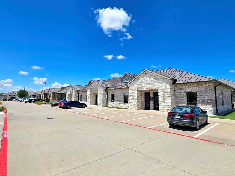 More Photos Of 1400 N Coit Rd, McKinney Unknown For Lease