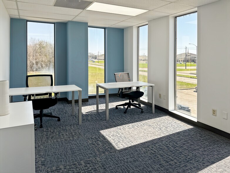 More Photos Of 606 Rollingbrook Dr, Baytown Coworking Space