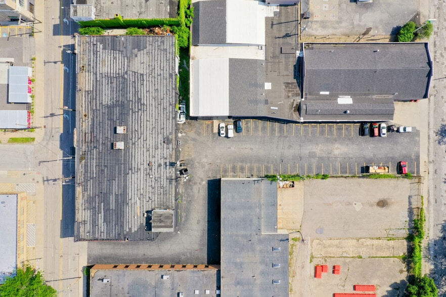 More Photos Of 1820 E 30th St, Cleveland Sports And Entertainment For Sale