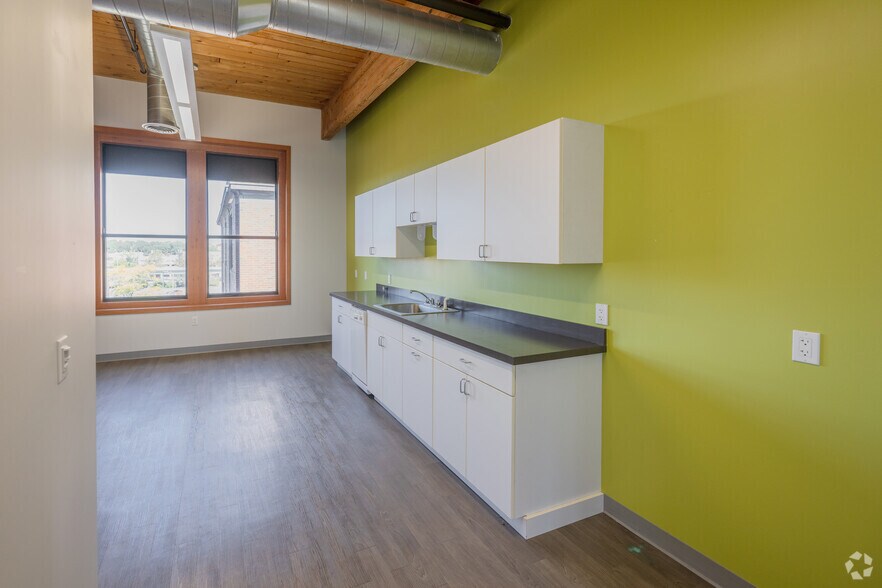 More Photos Of 1 Cedar St, Providence Unknown For Lease