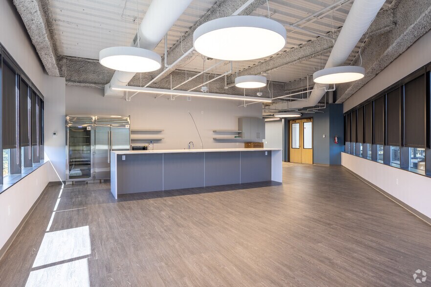 More Photos Of 9110 E Nichols Ave, Centennial Office For Sale