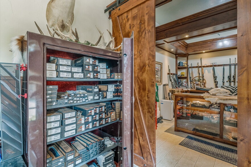 More Photos Of 1321 N FM 56, Glen Rose Trailer Camper Park For Sale