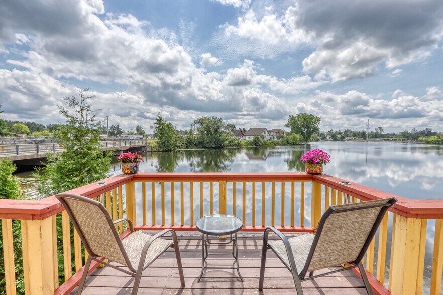 More Photos Of 10429 State Road 27, Hayward Hotel For Sale