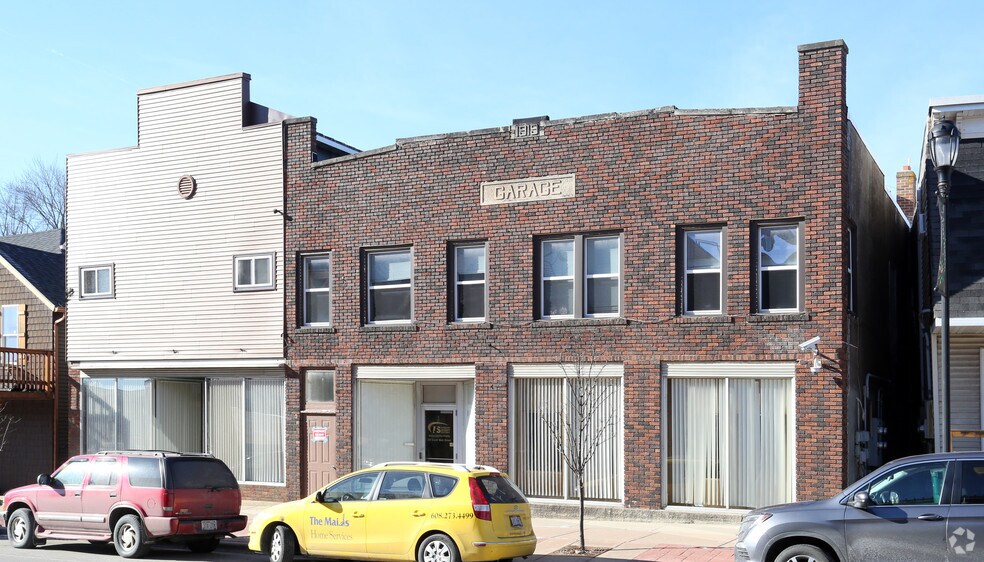 More Photos Of 219 S Main St, Cottage Grove Office For Sale