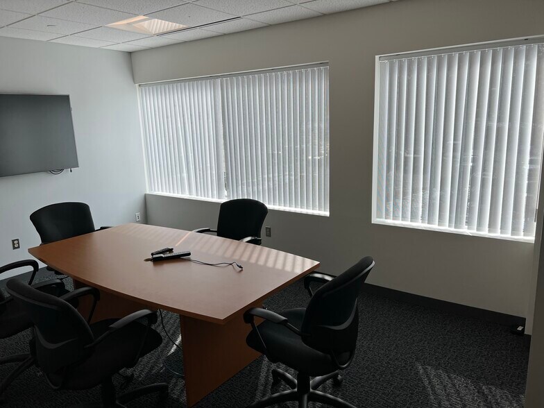 More Photos Of 138 River Rd, Andover Office For Lease