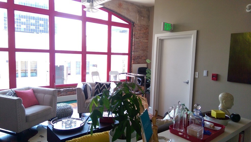 More Photos Of 510 N Franklin St, Tampa Loft Creative Space For Sale