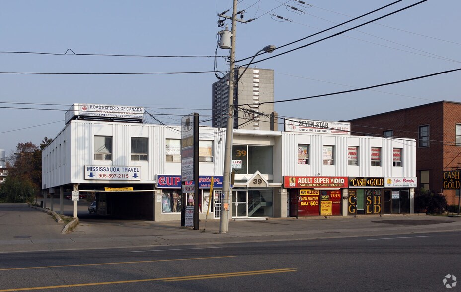 Primary Photo Of 33-43 Dundas St E, Mississauga Storefront Retail Office For Lease