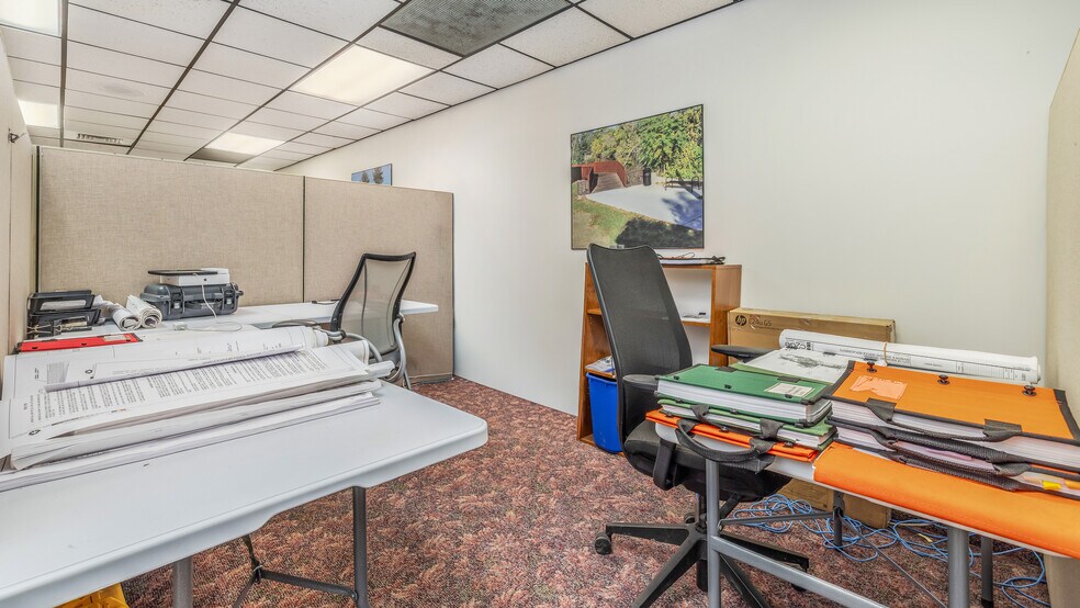 More Photos Of 1211 Ludington St, Escanaba Office For Sale