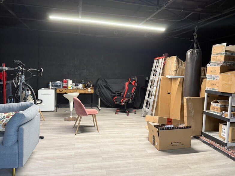 More Photos Of 310 NW 71st St, Miami Warehouse For Sale